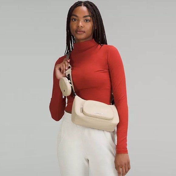 Lululemon Crossbody with Nano Pouch 2L Trench New with Tags 3-in-1 - Picture 4 of 16